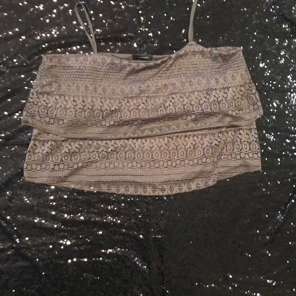CUTIE PIE STRAPY LACE CROP TOP W. OVERLAPPING